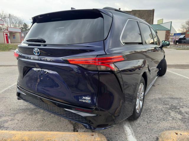 2021 TOYOTA SIENNA XSE 5TDDSKFC1MS001606
