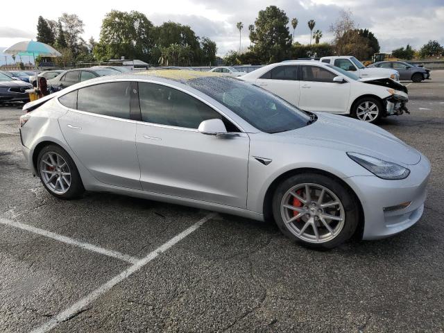 5YJ3E1EB4JF099522 Tesla MODEL 3