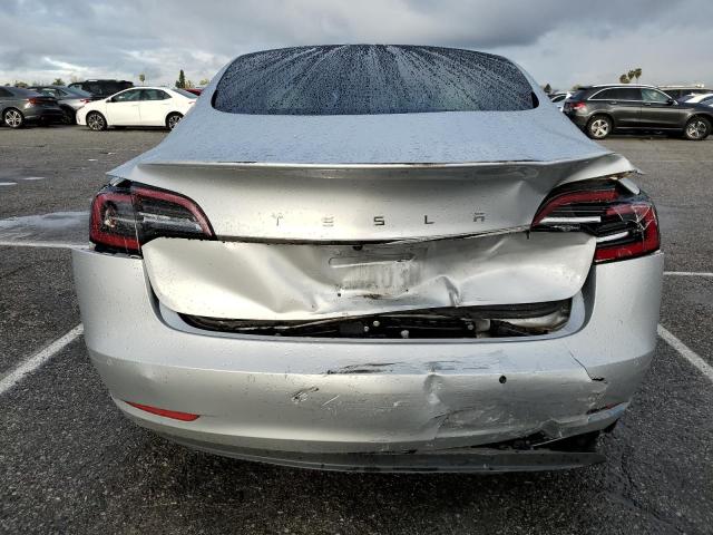 5YJ3E1EB4JF099522 Tesla MODEL 3
