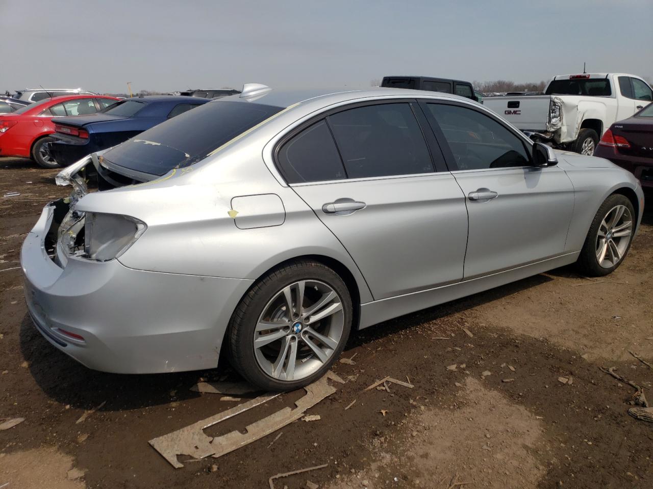 WBA8D9C5XJA607910 2018 BMW 330 Xi