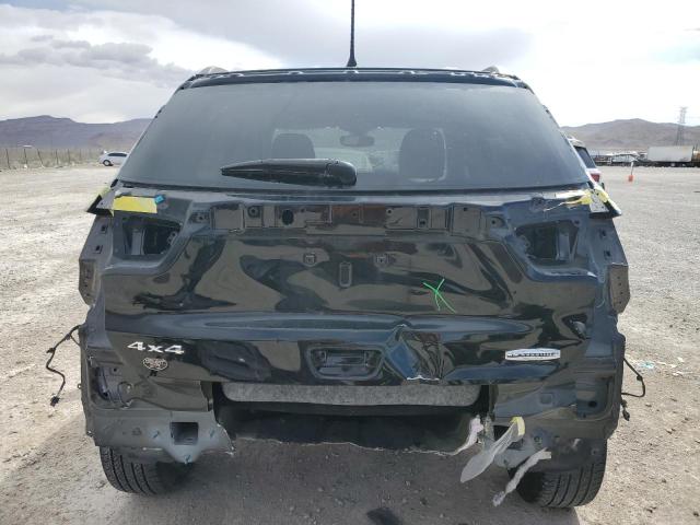 3C4NJDBB6JT329783 Jeep Compass Latitude