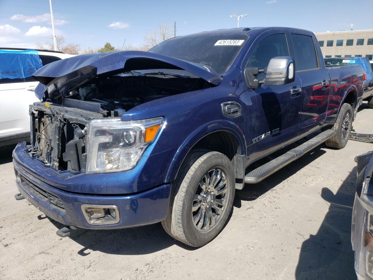 1N6BA1F47HN564195 NISSAN TITAN 2017