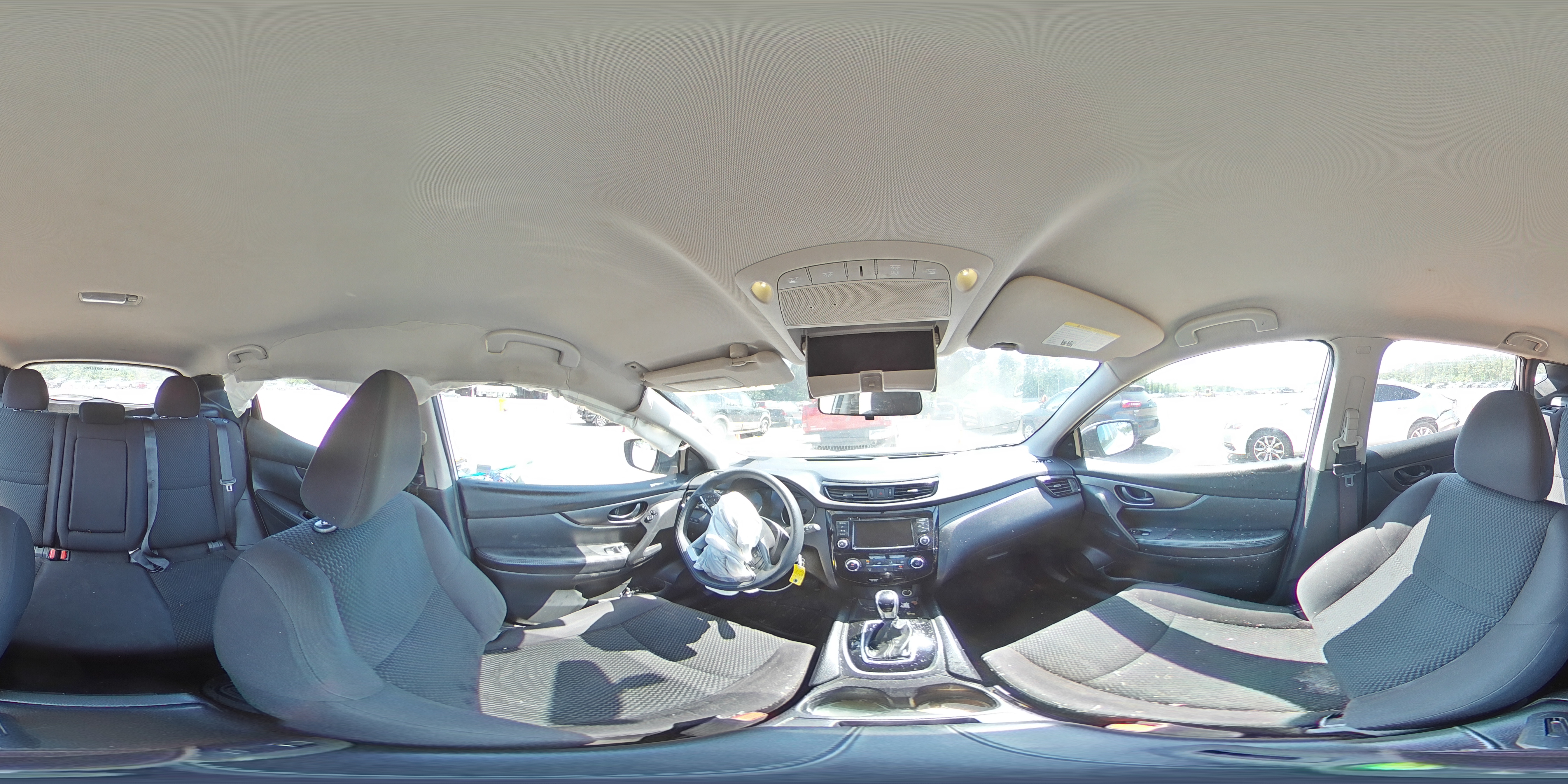 2019 Nissan Rogue - Image 14