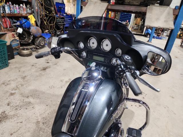 2006 HARLEY-DAVIDSON FLHXI - 5HD1KBW106Y678534