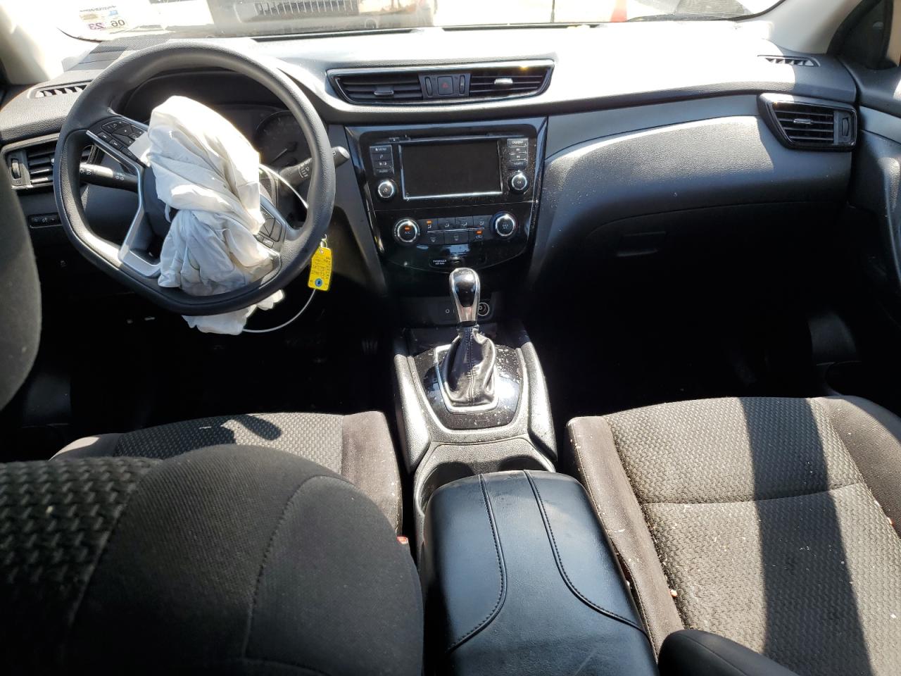 2019 Nissan Rogue - Image 8