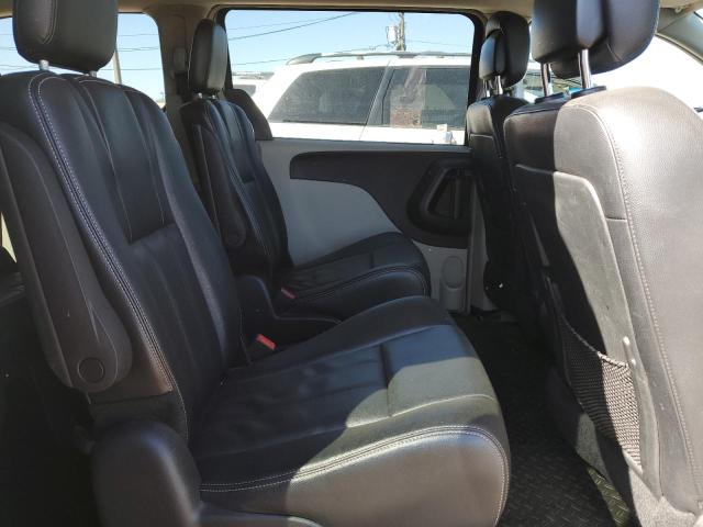 2015 CHRYSLER TOWN AND C - 2C4RC1BGXFR561383