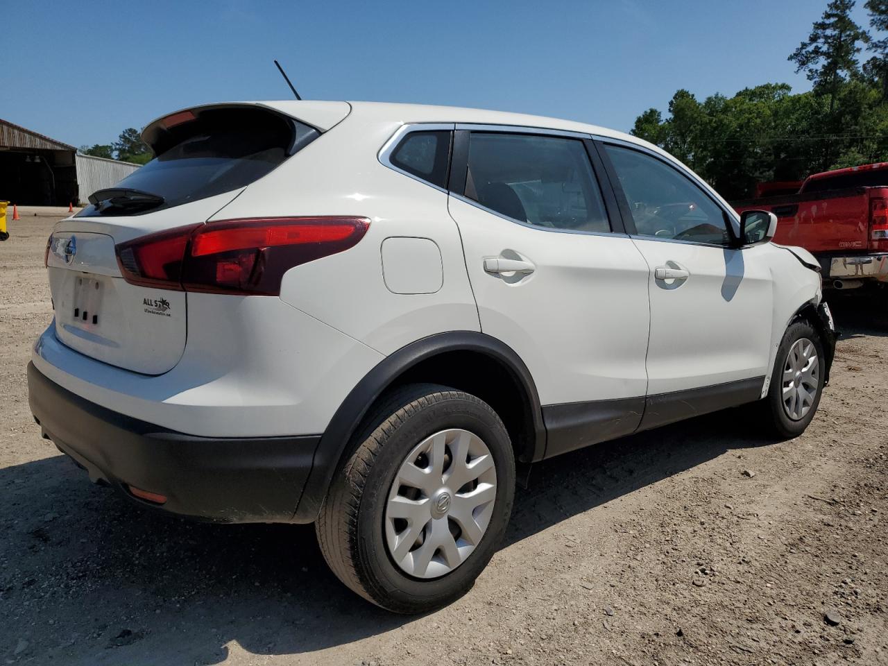 2019 Nissan Rogue - Image 3