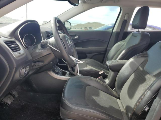 3C4NJDBB6JT329783 Jeep Compass Latitude