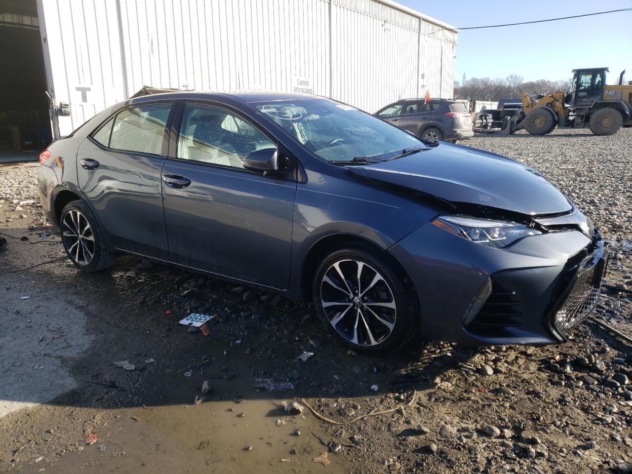 2T1BURHE5JC050773 2018 Toyota Corolla L