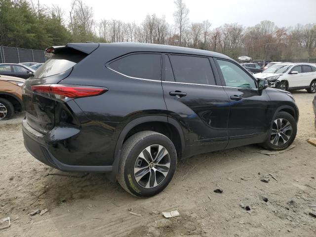 VIN 5TDGZRBH1NS172151 2022 Toyota Highlander, Xle no.3