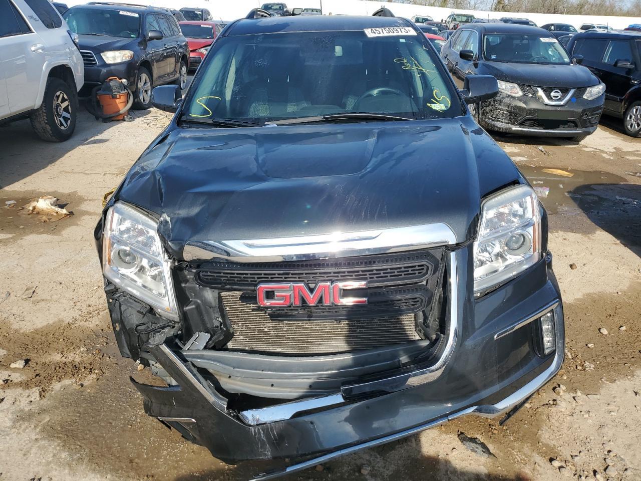 2017 GMC Terrain - Image 5