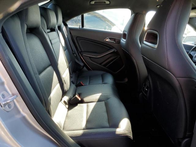 WDDSJ4EB6JN562308 Mercedes-Benz CLA 250