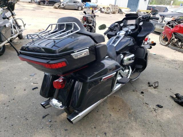 2018 HARLEY-DAVIDSON FLTRU - 1HD1KGD19JB622188