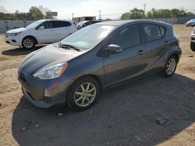 2013 Toyota Prius c 