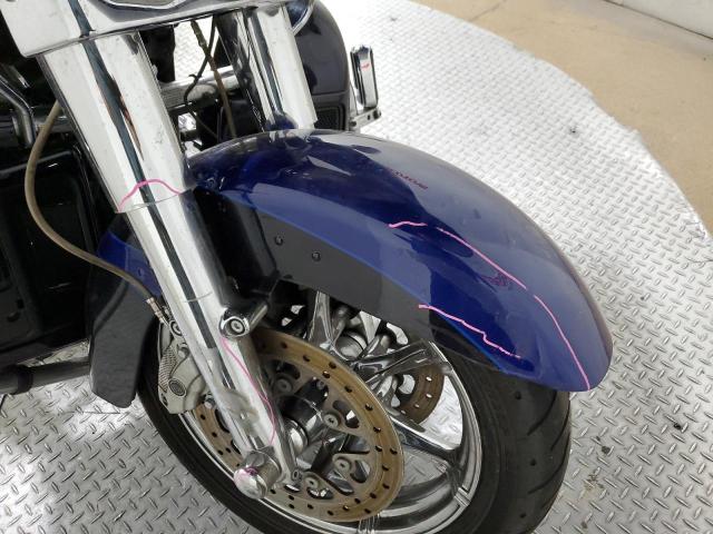 2015 HARLEY-DAVIDSON FLTRUSE CV 1HD1TAN10FB958330