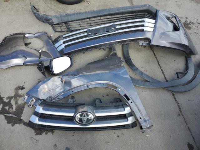 5TDJZRFH8KS605427 Toyota Highlander Se
