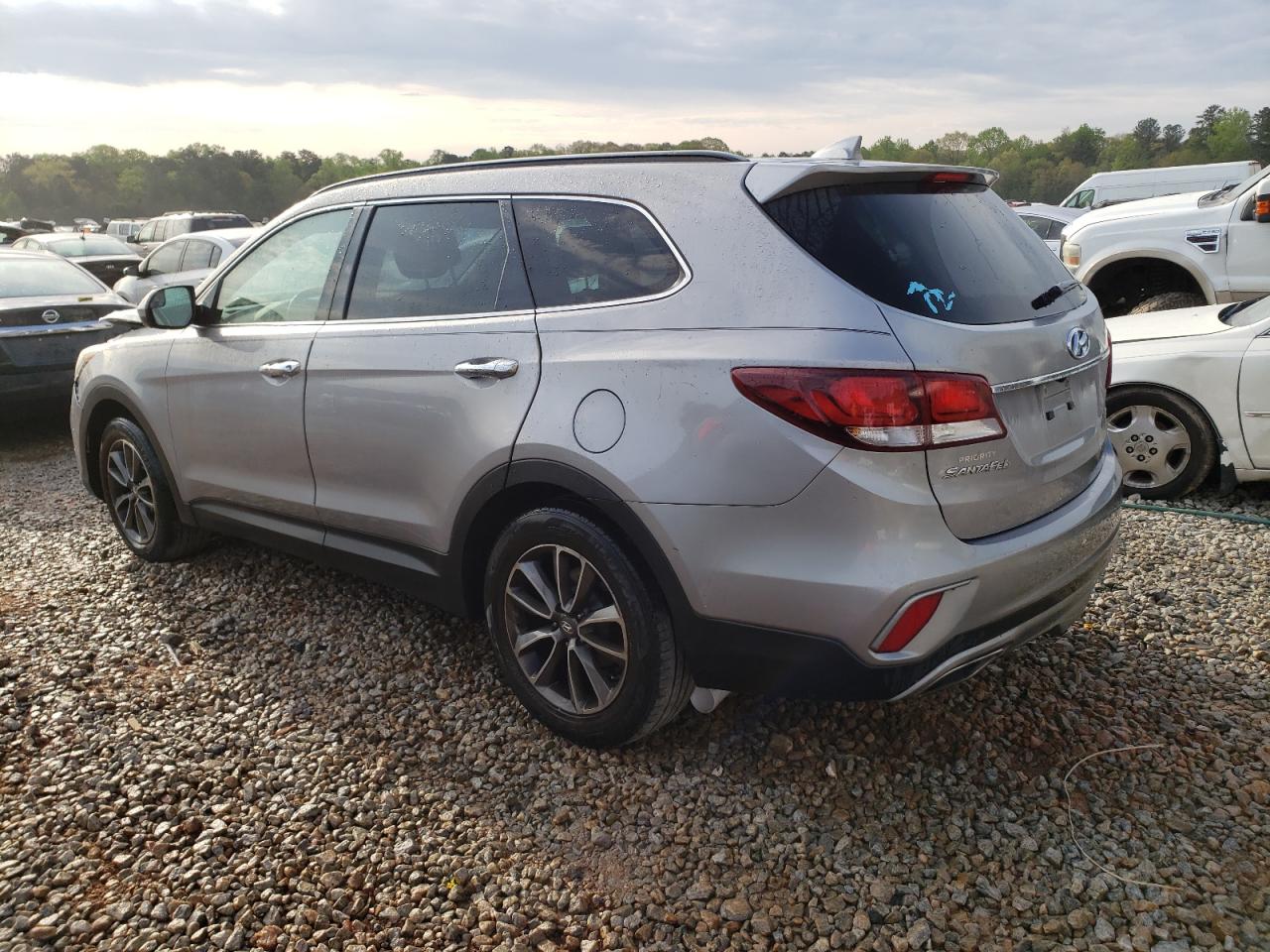 2017 Hyundai Santa Fe Se VIN: KM8SMDHF9HU172458 Lot: 46402443