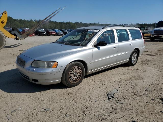 2005 Volvo V70 