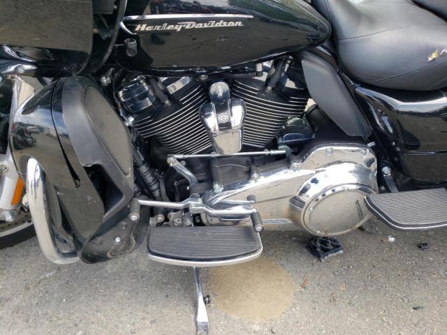 2018 HARLEY-DAVIDSON FLTRU - 1HD1KGD19JB622188