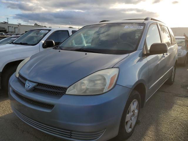 2004 Toyota Sienna CE