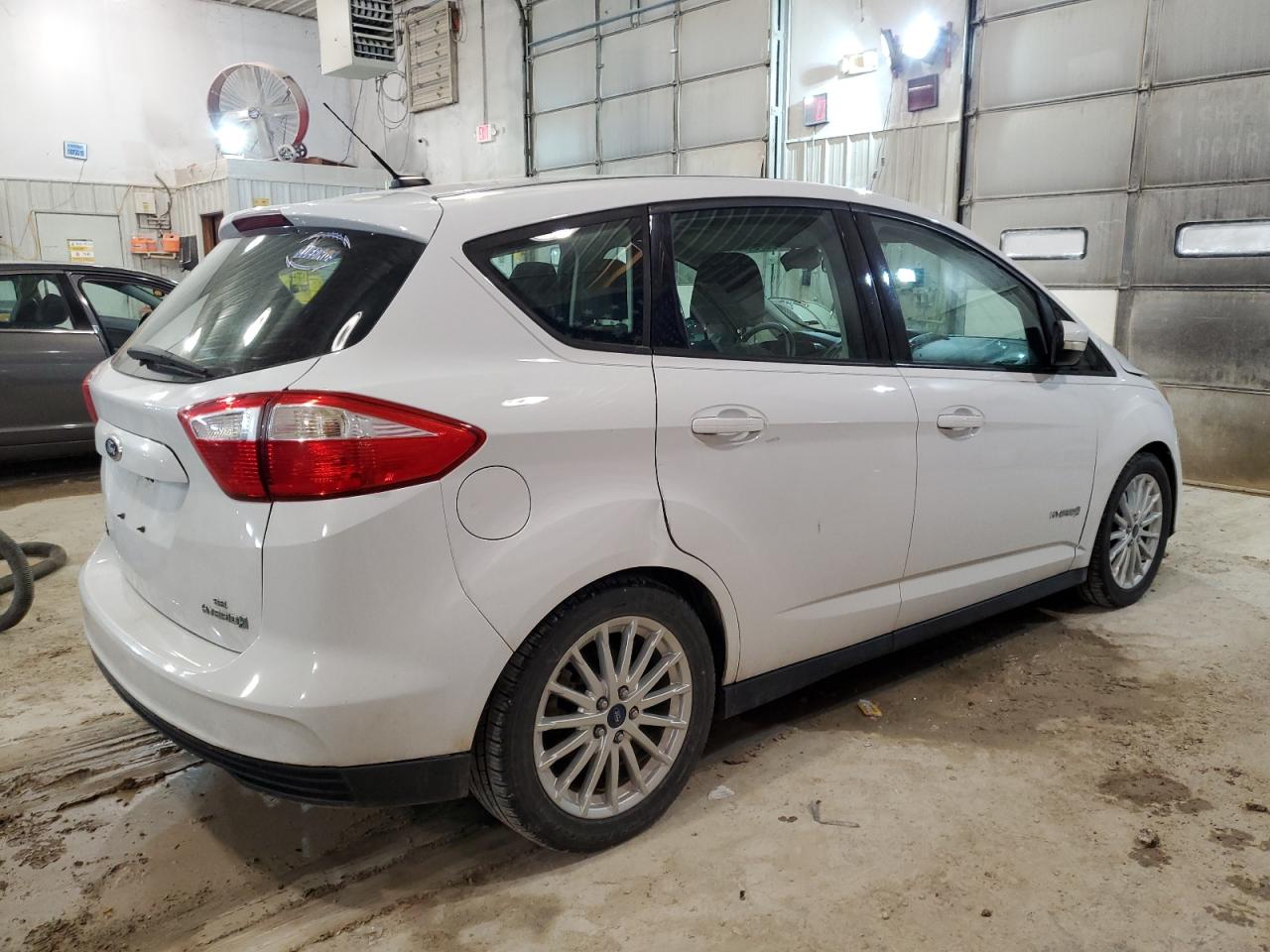 2013 Ford C-Max Se VIN: 1FADP5AU8DL523806 Lot: 46876423