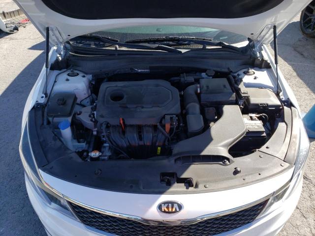 5XXGT4L35JG272952 KIA Optima Lx