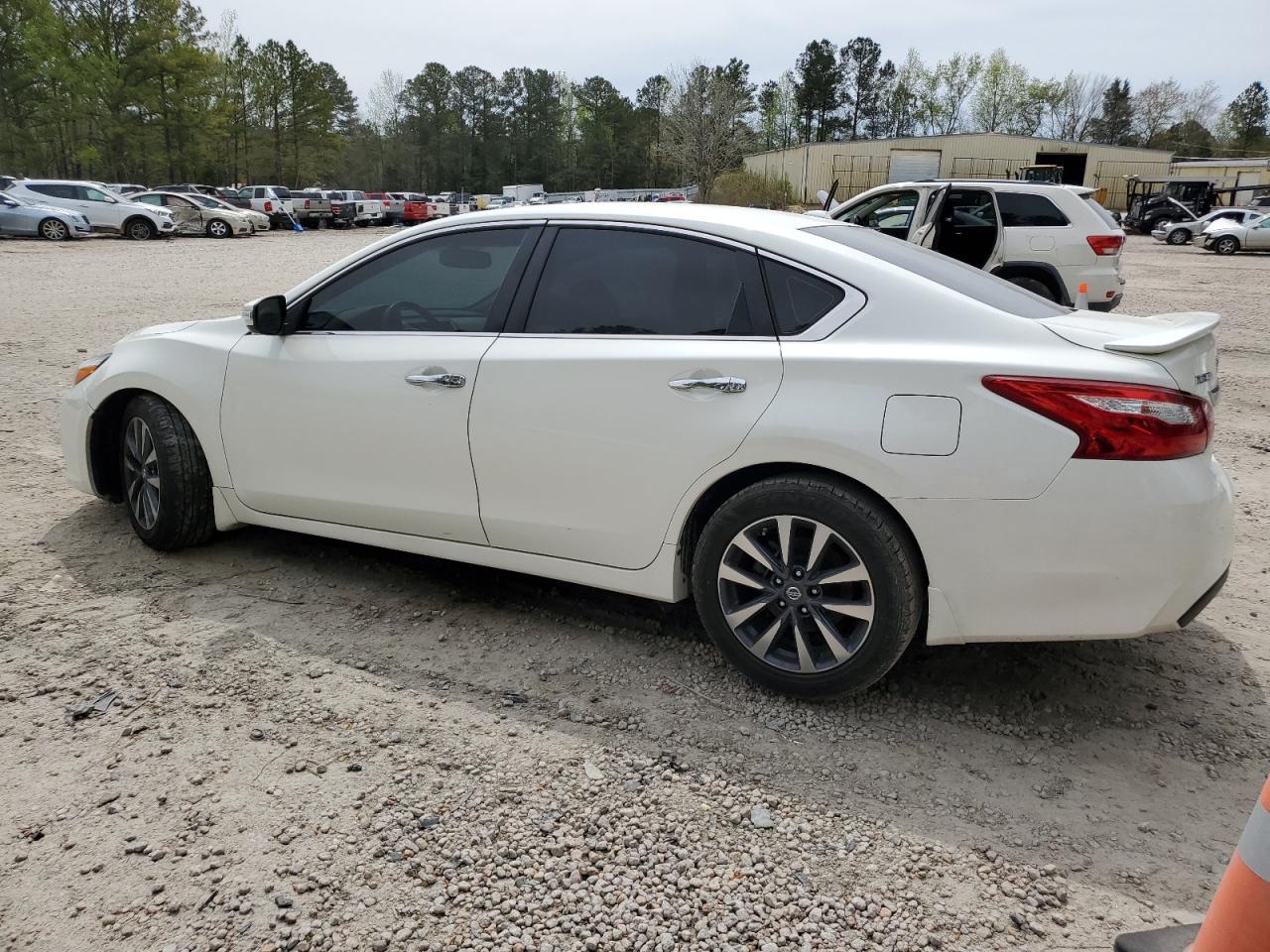 1N4AL3AP7HC156612 NISSAN ALTIMA 2017