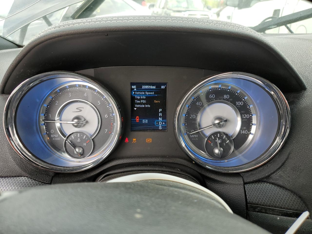 2013 Chrysler 300 S VIN: 2C3CCABG4DH565622 Lot: 61983395