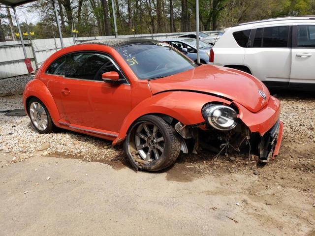 2018 VOLKSWAGEN BEETLE SE - 3VWJD7AT3JM728725