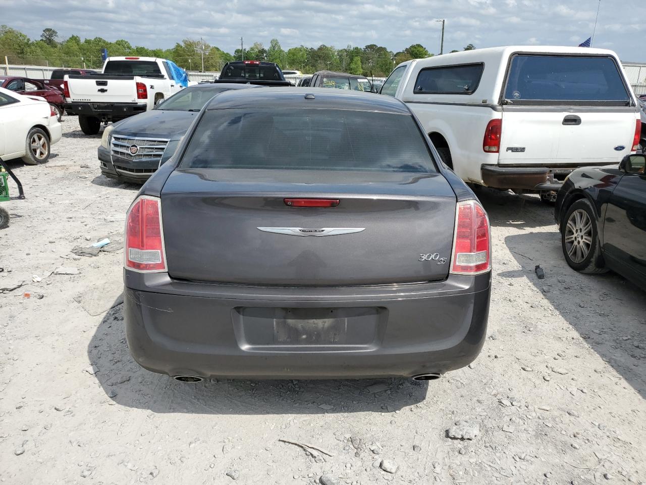 2013 Chrysler 300 S VIN: 2C3CCABG4DH565622 Lot: 61983395