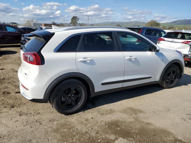KNDCB3LC6J5204868 KIA NIRO FE