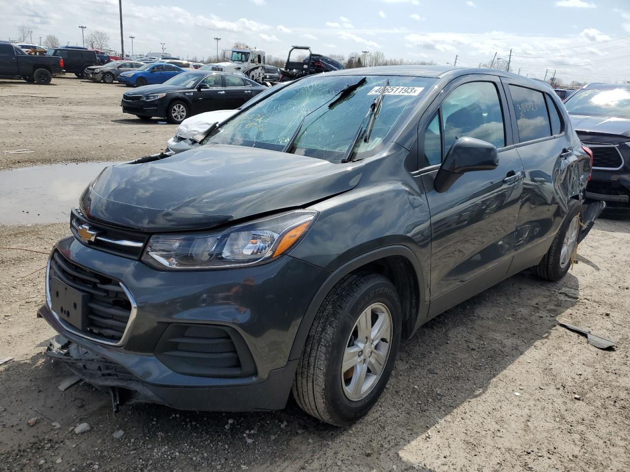 3GNCJNSB7KL388721 Chevrolet Trax LS