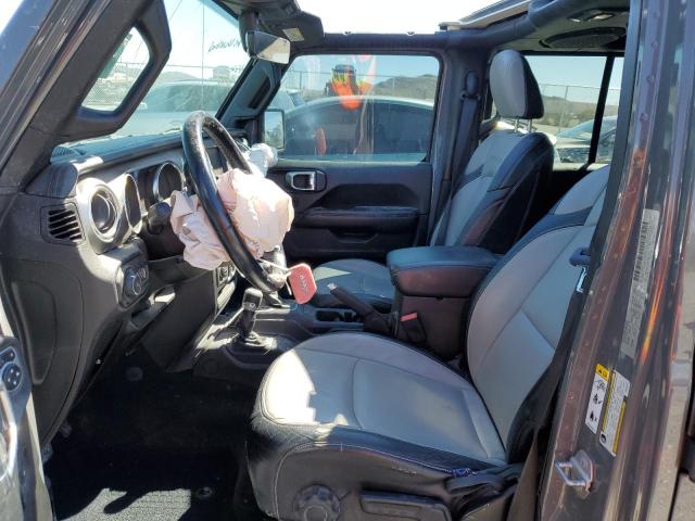 1C4HJXEG4JW323495 Jeep Wrangler Unlimited Sahara