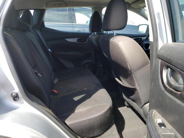 JN1BJ1CP4HW014421 Nissan Rogue Sport S