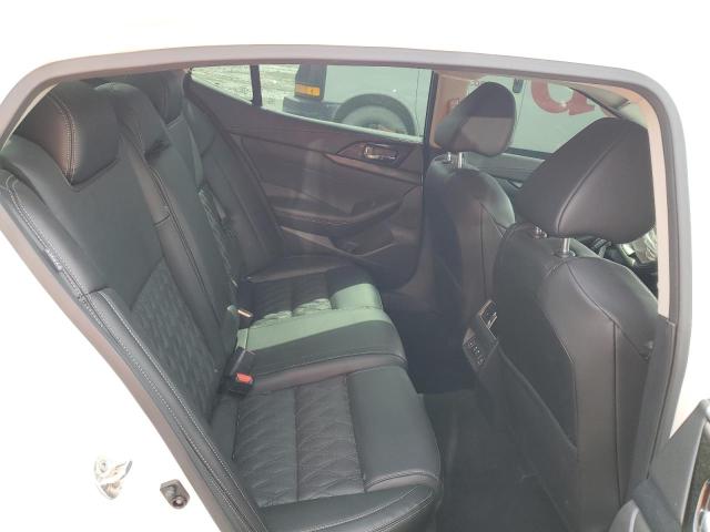 1N4AA6FV3PC502362 Nissan Maxima Platinum
