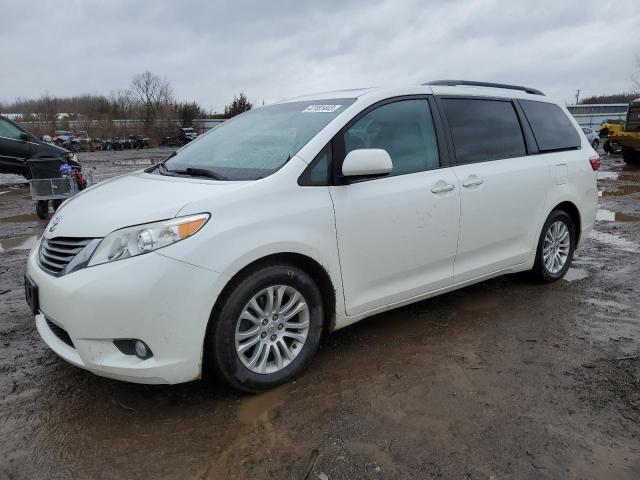 2016 Toyota Sienna XLE