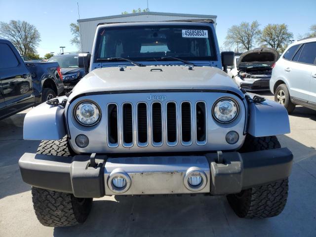 1C4HJWEG9JL920556 Jeep Wrangler Unlimited Sahara