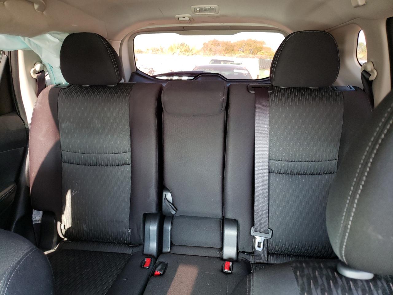 JN8AT2MV5KW385699 NISSAN ROGUE 2019