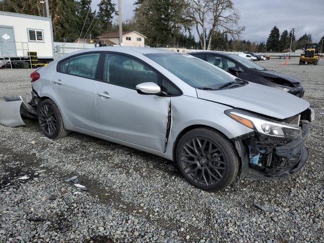 3KPFL4A79JE249135 KIA FORTE LX
