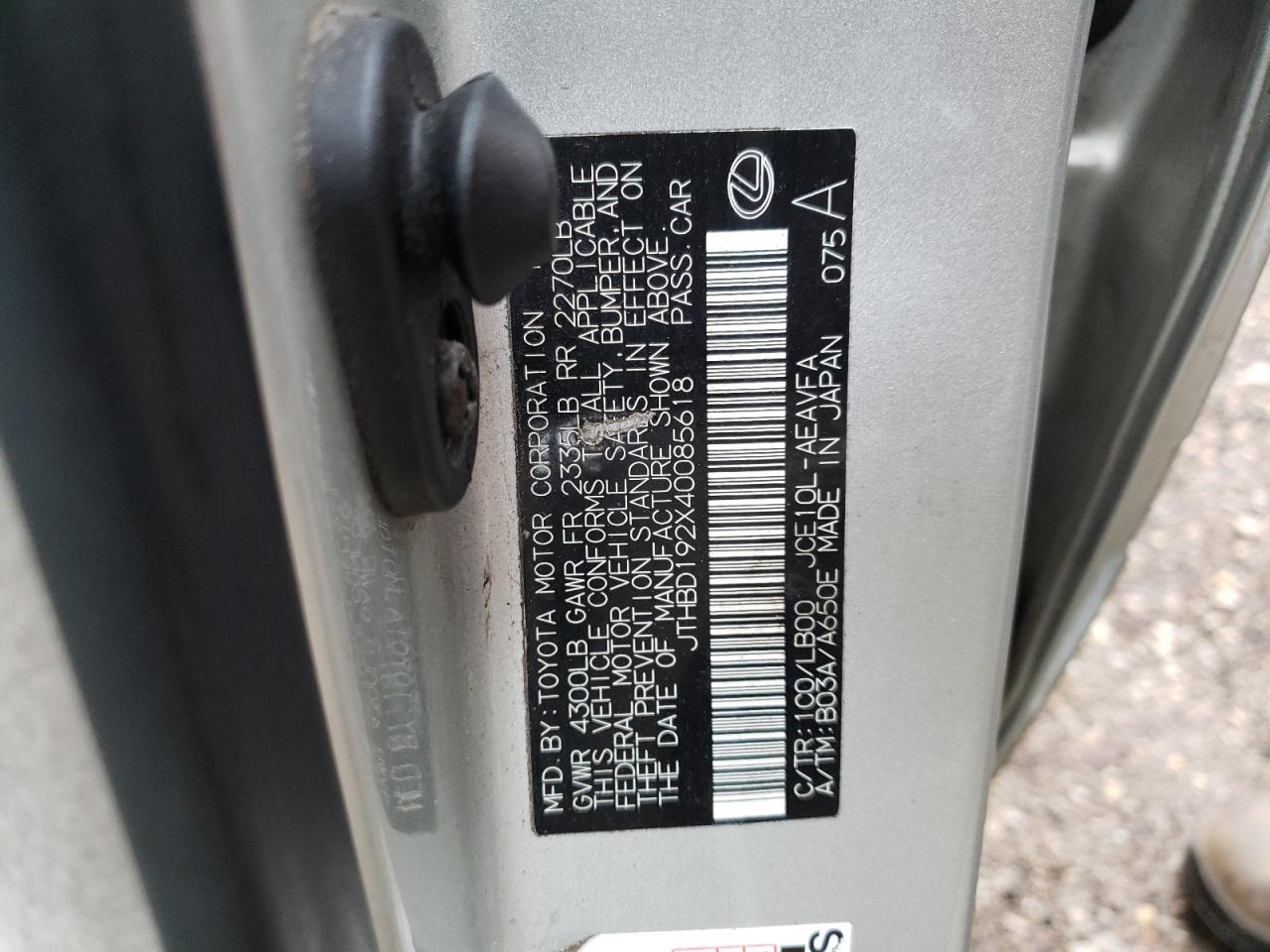 JTHBD192X40085618 2004 Lexus Is 300