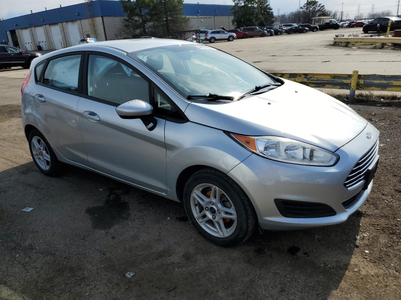 2017 Ford Fiesta Se vin: 3FADP4EJ9HM119766