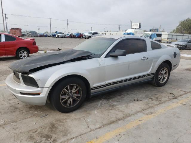 2005 Ford Mustang 