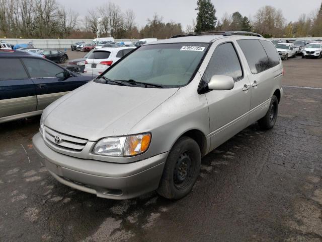 2002 Toyota Sienna CE