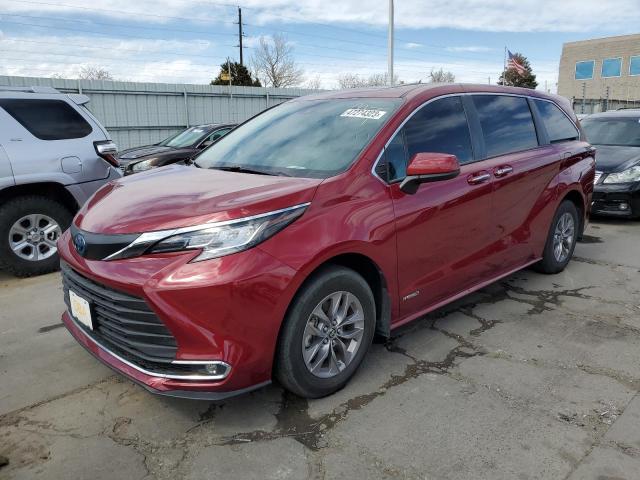 2021 Toyota Sienna XLE