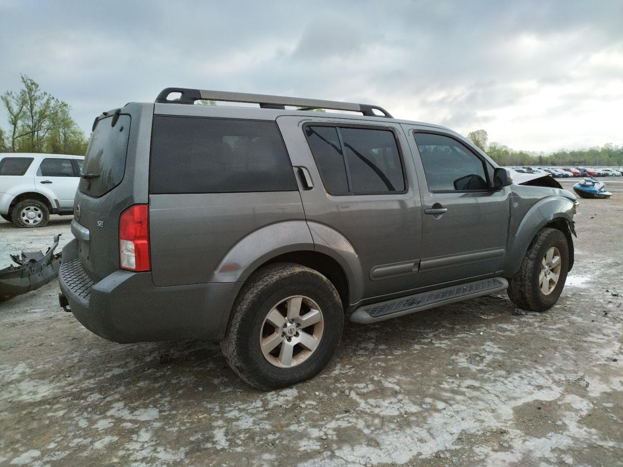 2008 Nissan Pathfinder - Image 3