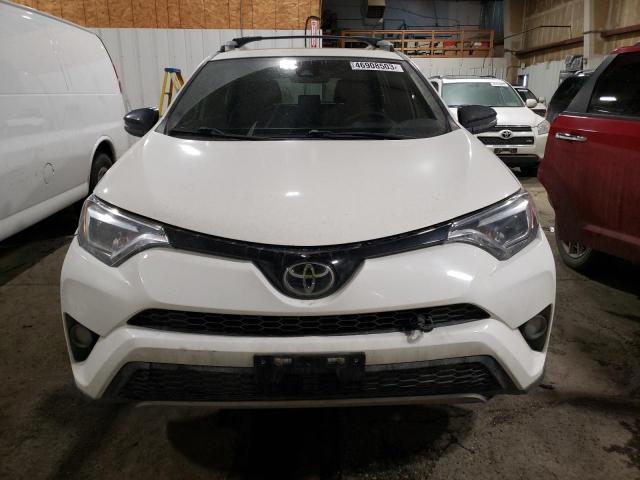Toyota RAV4 SE 2018 JTMJFREV9JJ194048 Image 5