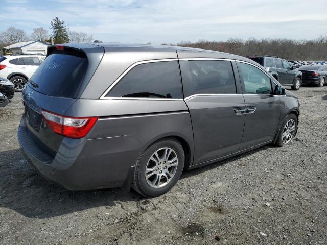 VIN 5FNRL5H67DB084717 2013 HONDA ODYSSEY no.3