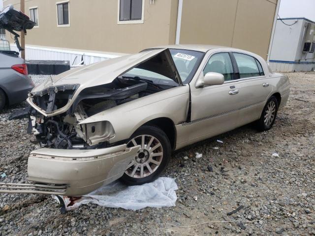 2007 Lincoln Town Car Signature