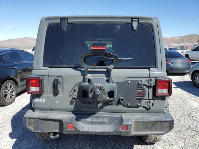1C4HJXEG4JW323495 Jeep Wrangler Unlimited Sahara
