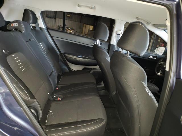 KNDPMCAC9J7415968 KIA Sportage Lx